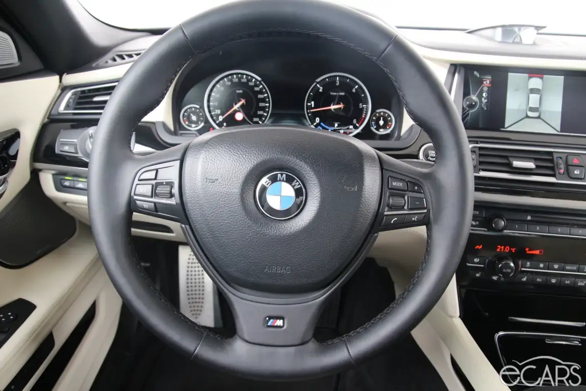 BMW 7 SERIES