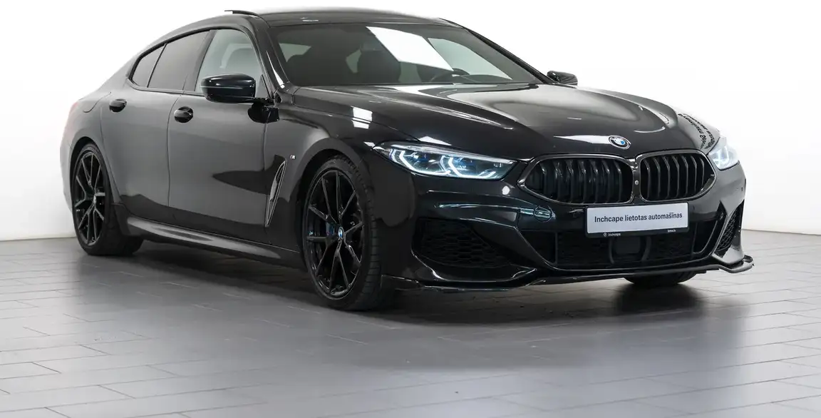 BMW 8 SERIES