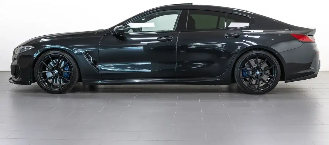 BMW 8 SERIES