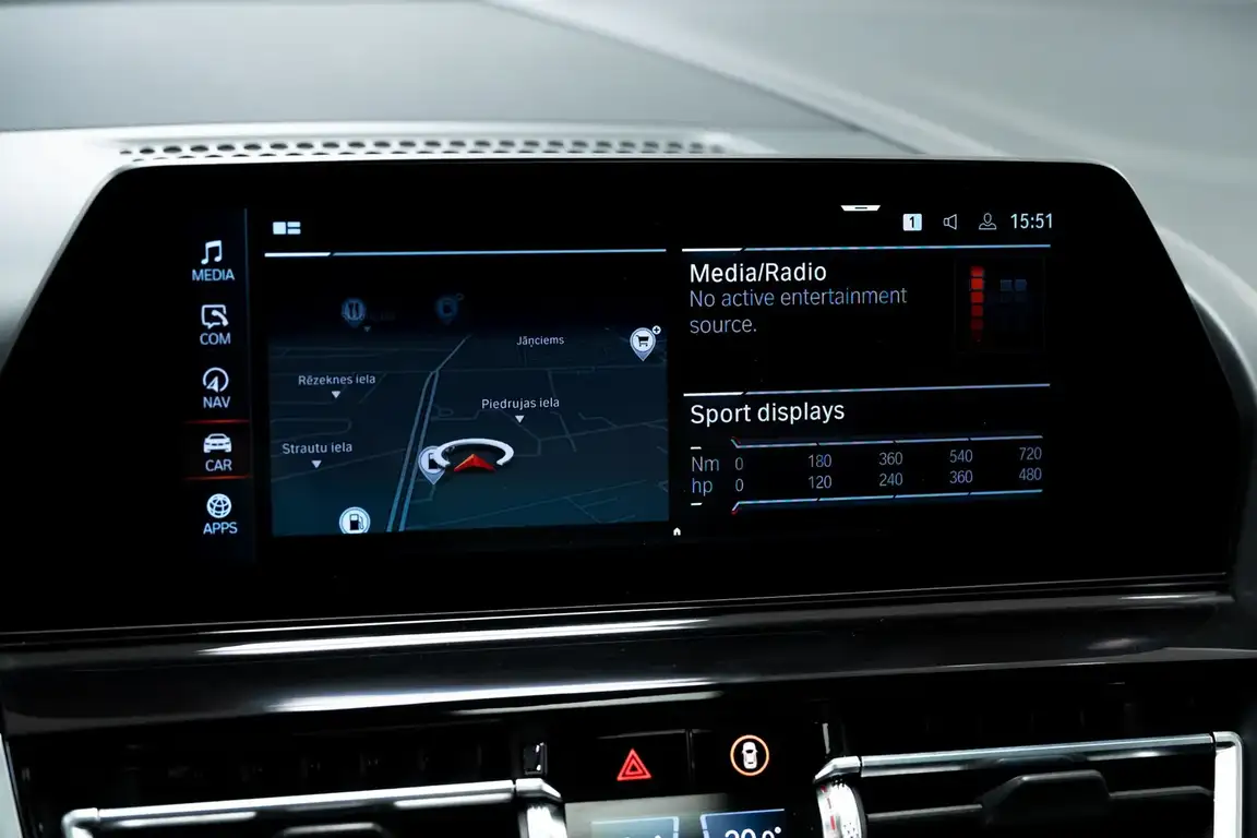 BMW 8 SERIES