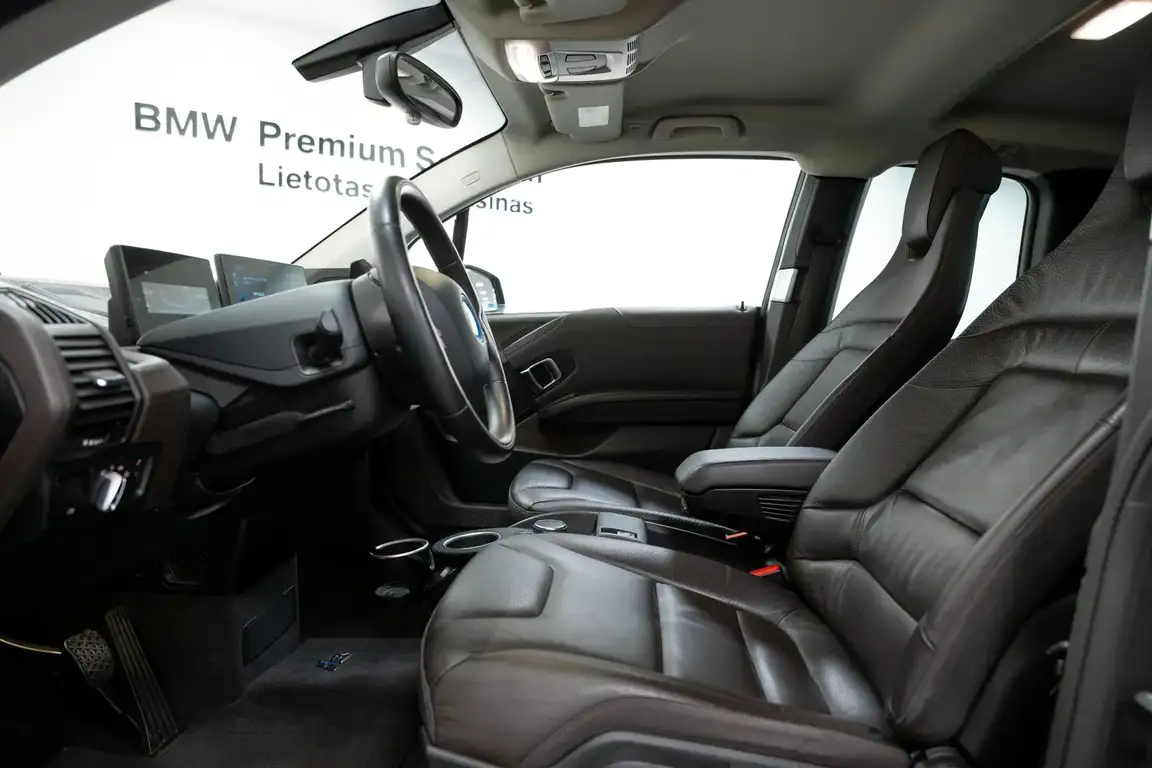 BMW I3