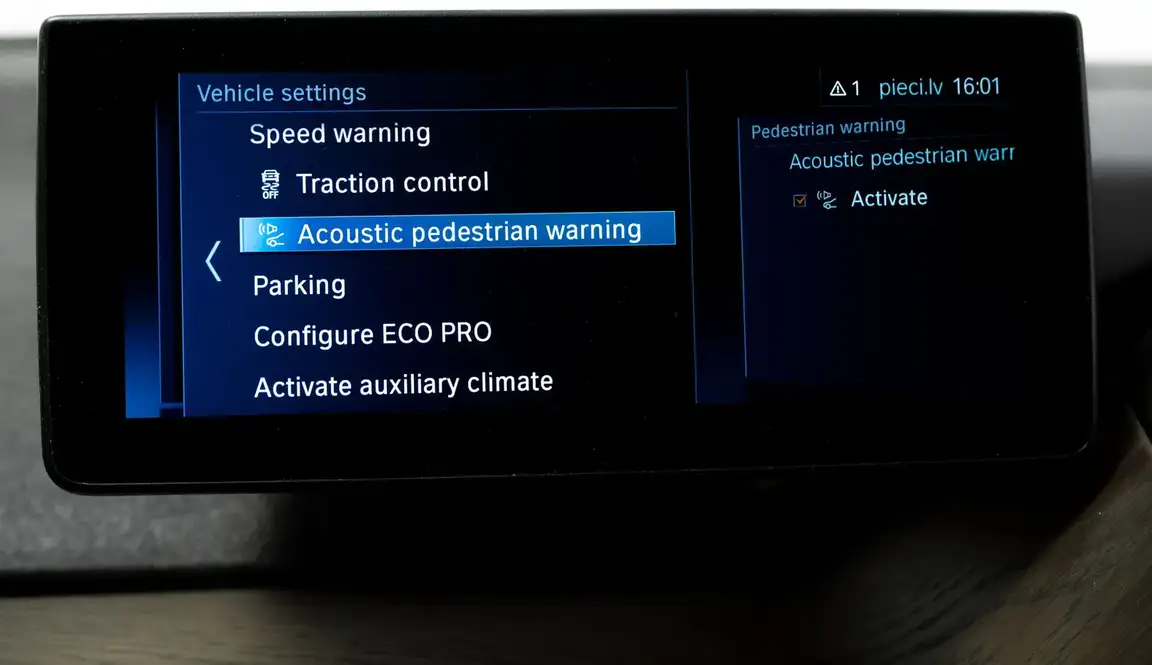 BMW I3