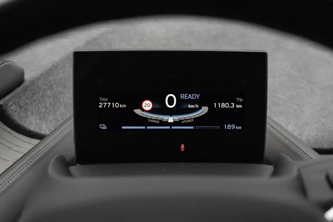 BMW I3