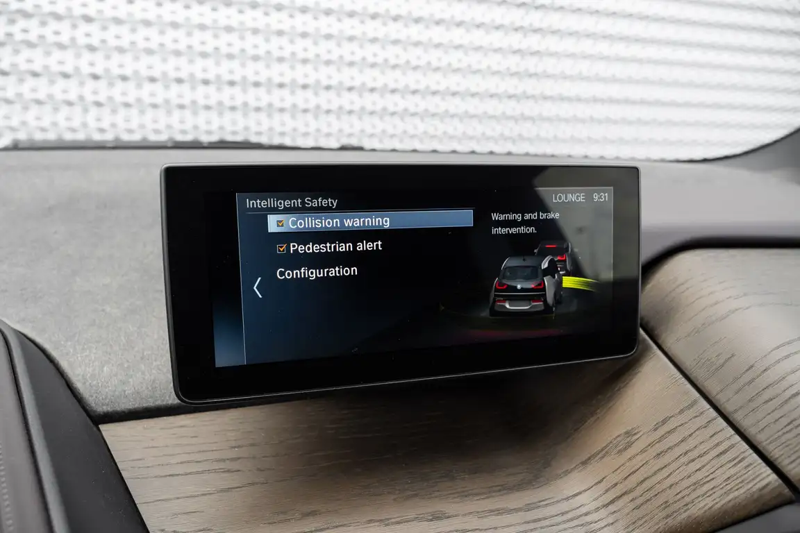 BMW I3