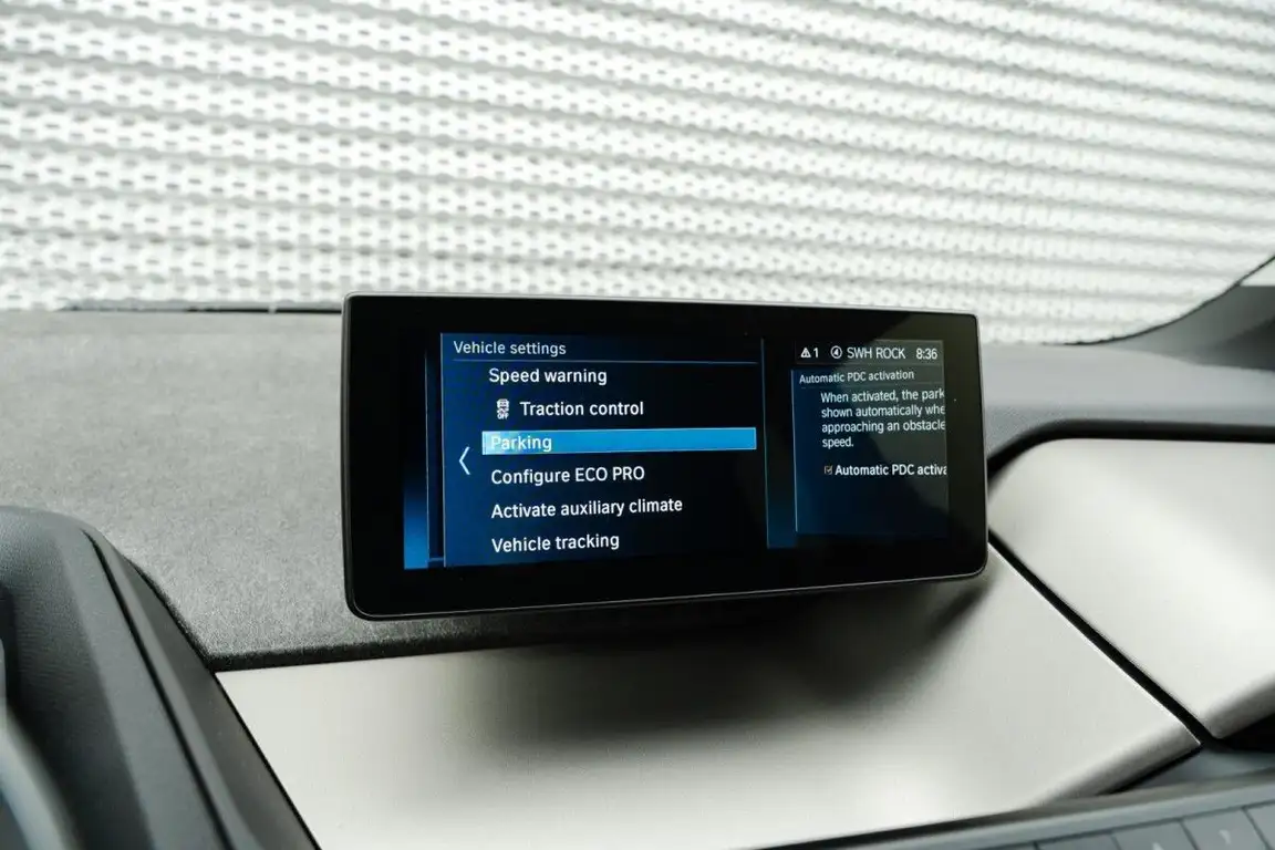 BMW I3