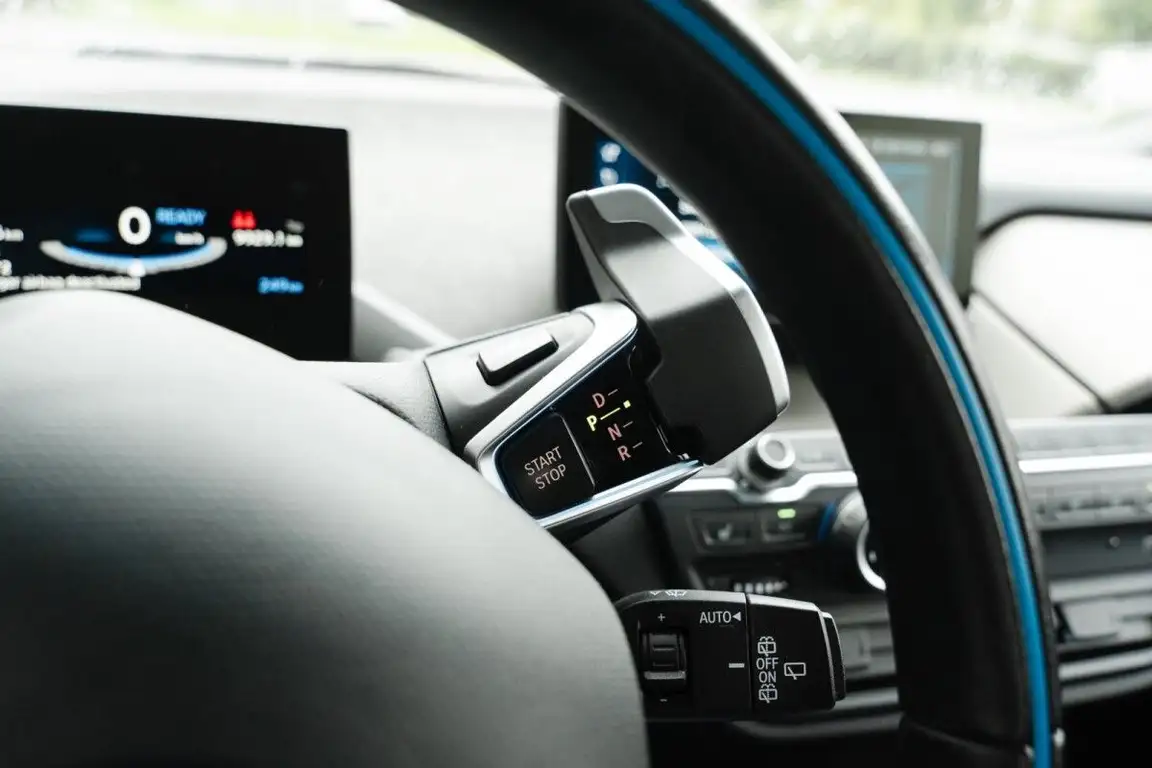 BMW I3
