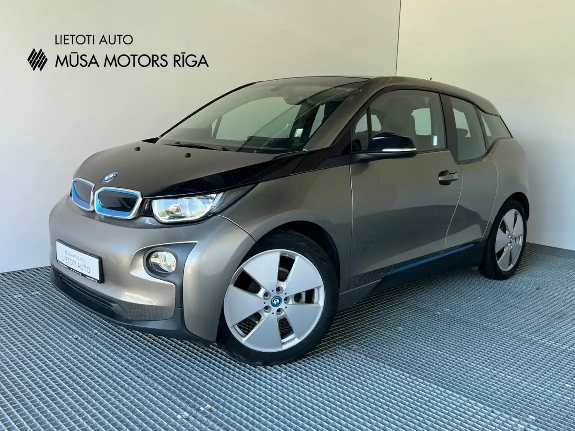 BMW I3