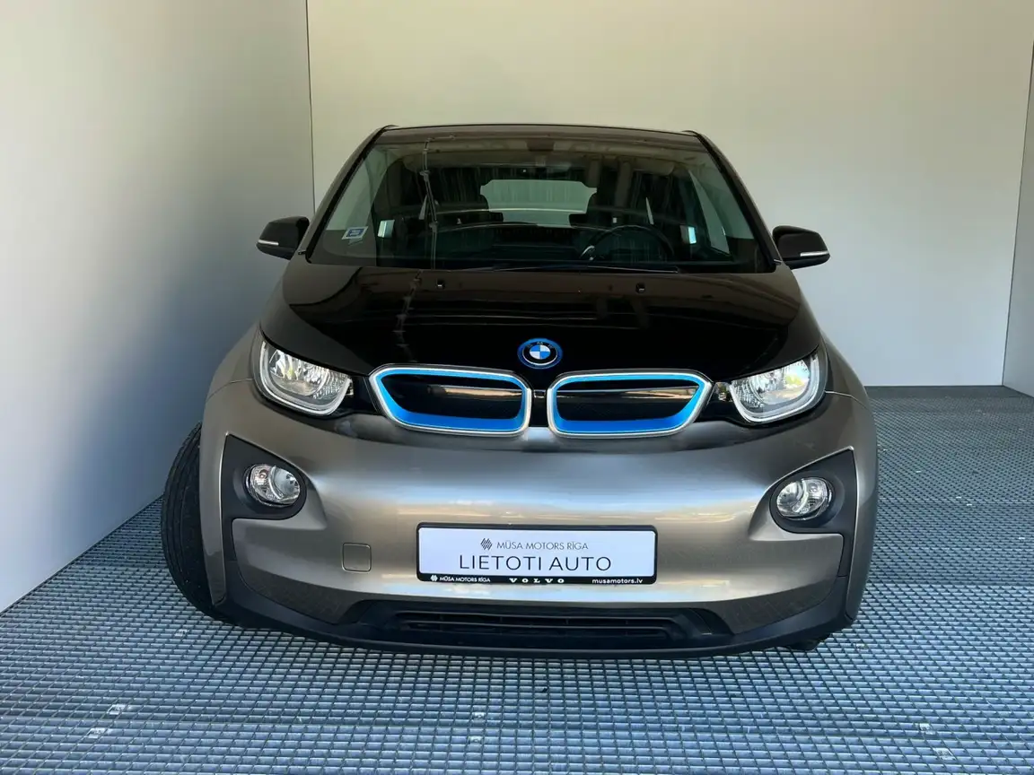BMW I3