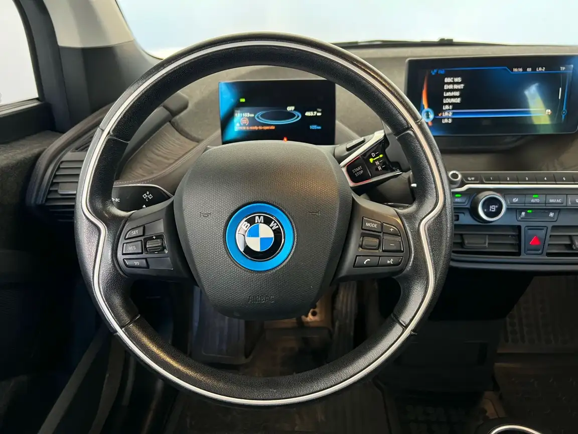 BMW I3