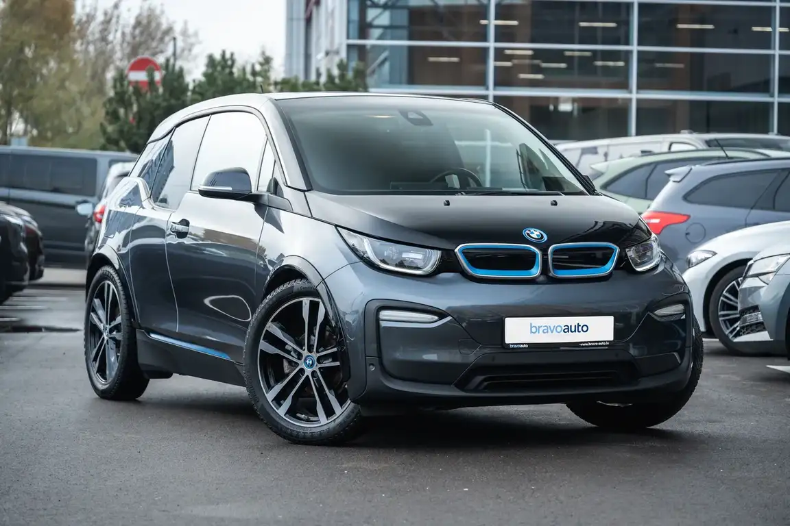 BMW I3