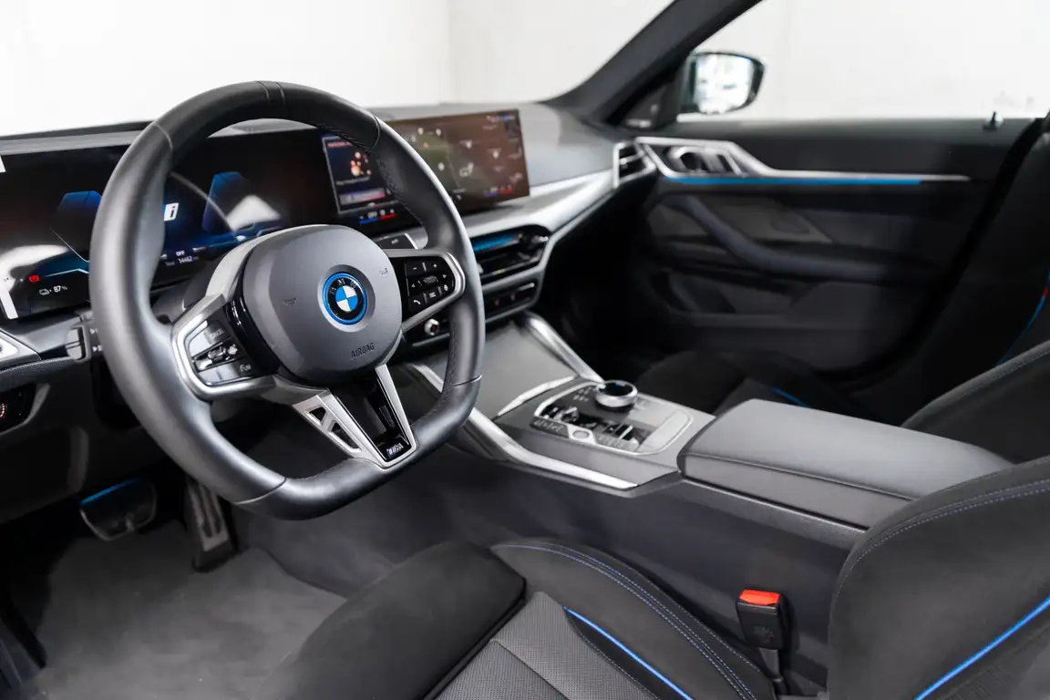 BMW I4