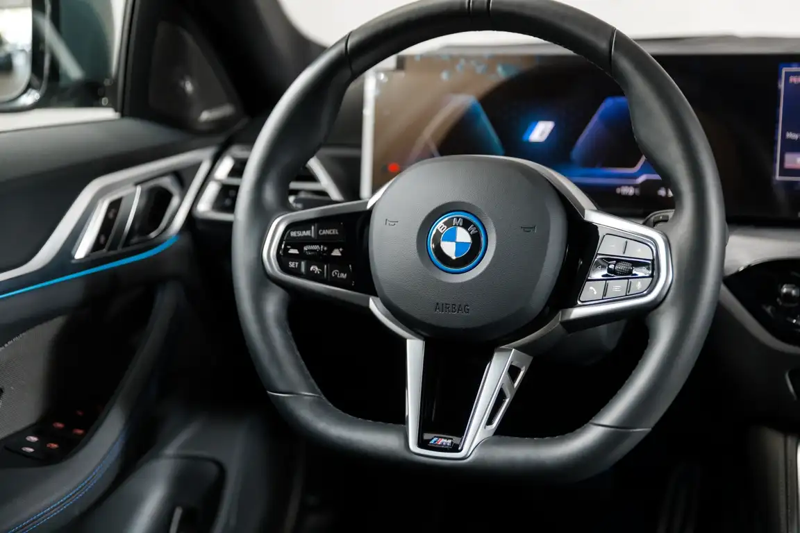 BMW I4