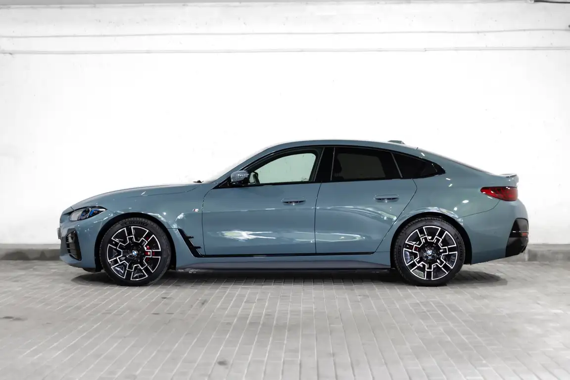 BMW I4