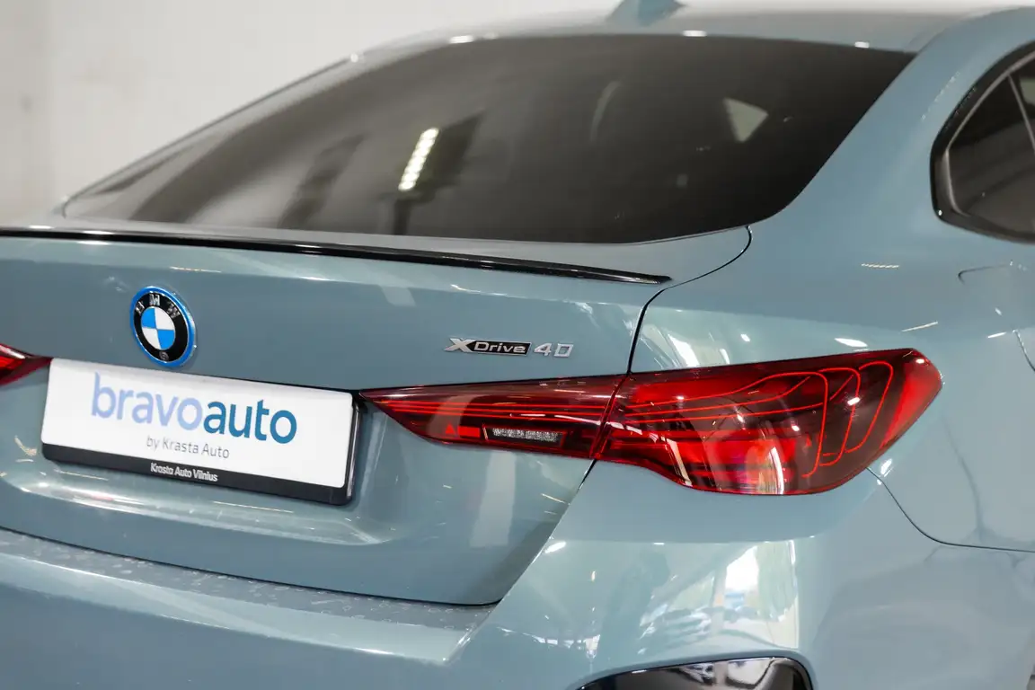 BMW I4