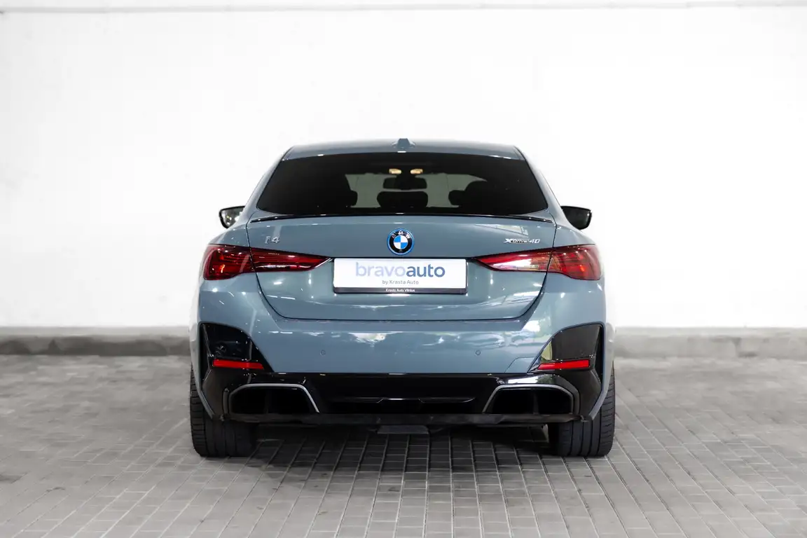 BMW I4