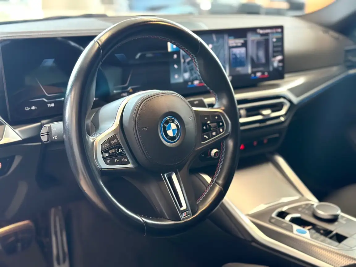 BMW I4