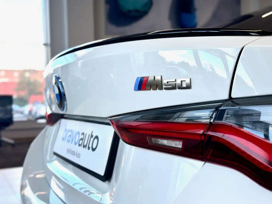 BMW I4