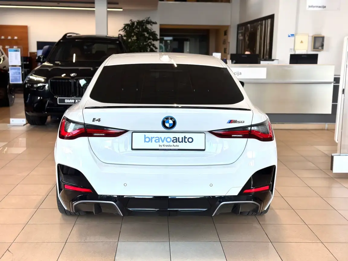 BMW I4