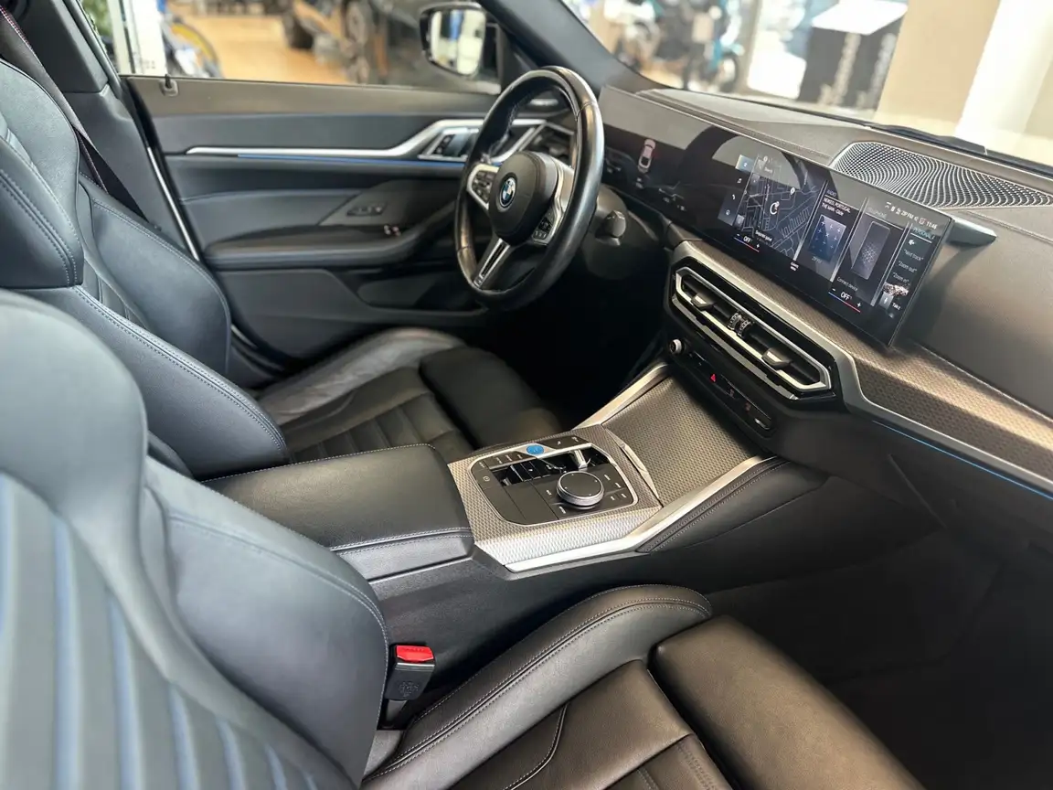 BMW I4