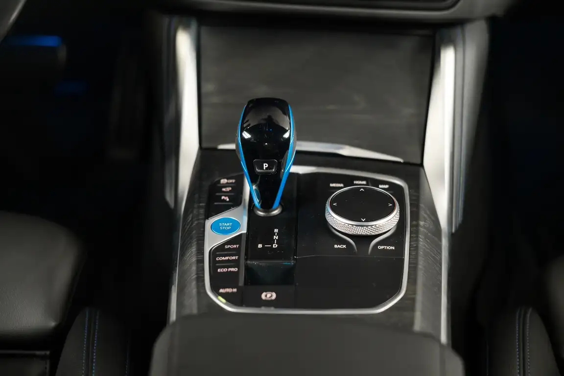 BMW I4