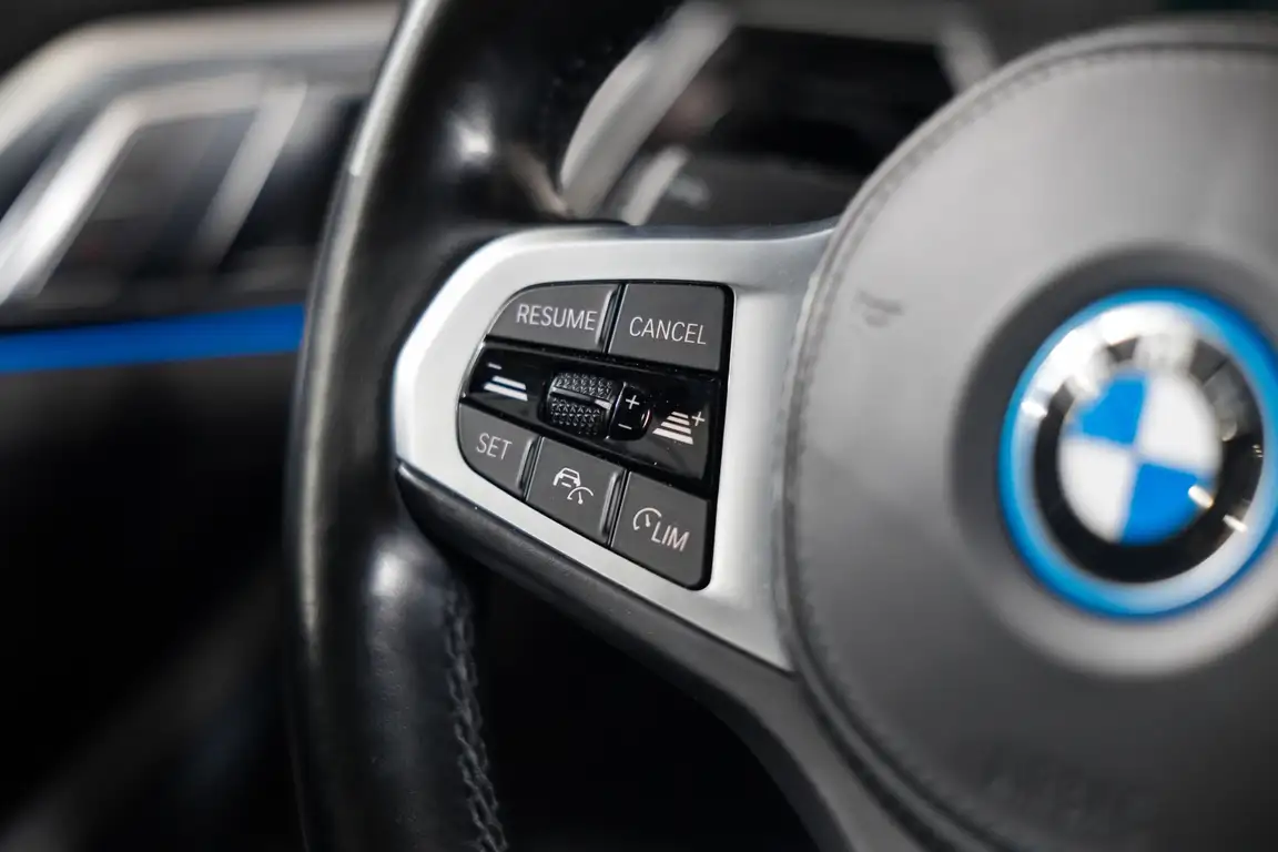 BMW I4