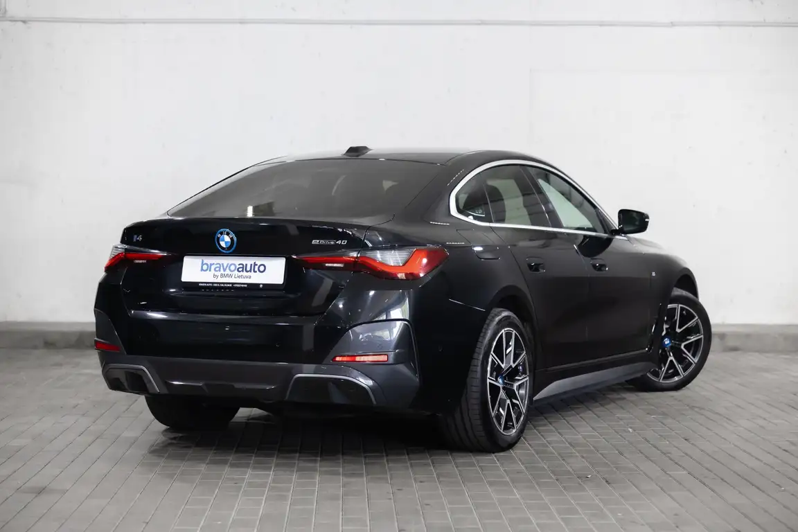 BMW I4