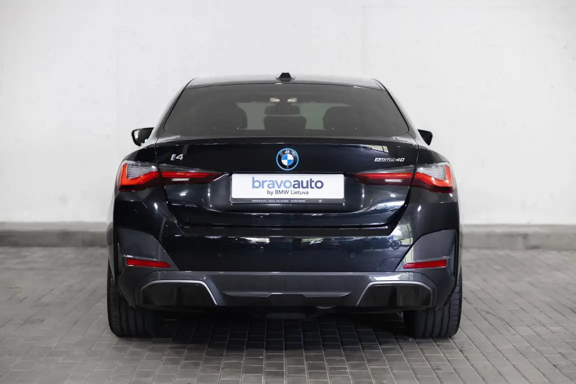 BMW I4