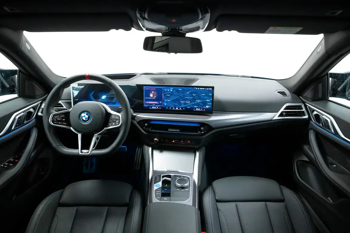 BMW I4