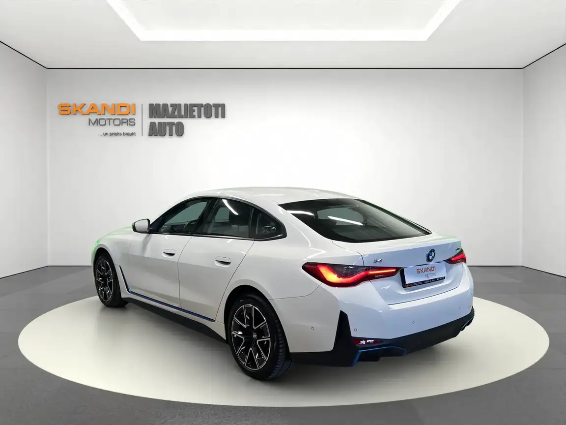 BMW I4