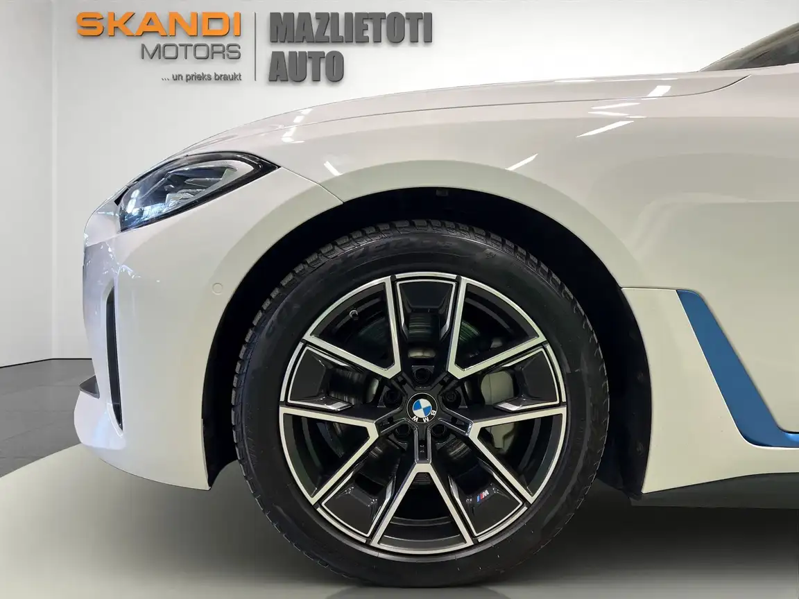 BMW I4