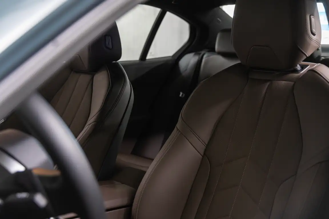 BMW I5