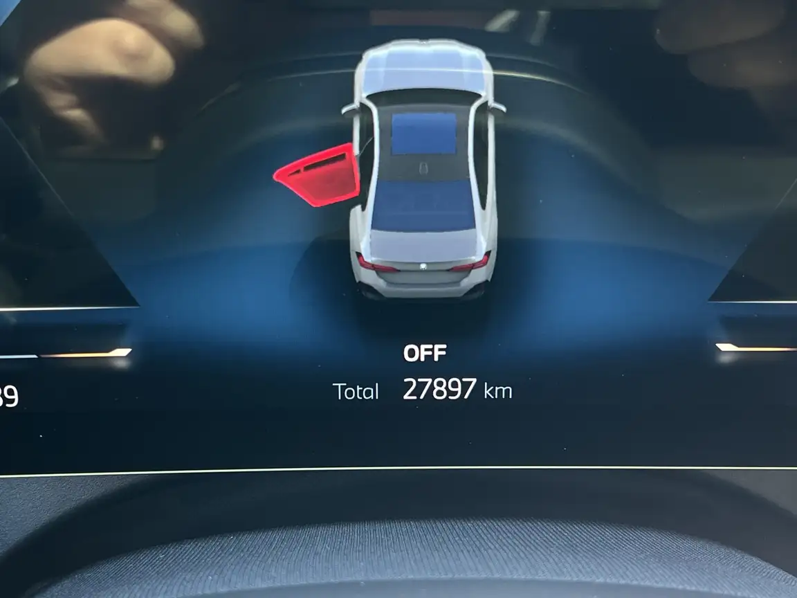 BMW I5