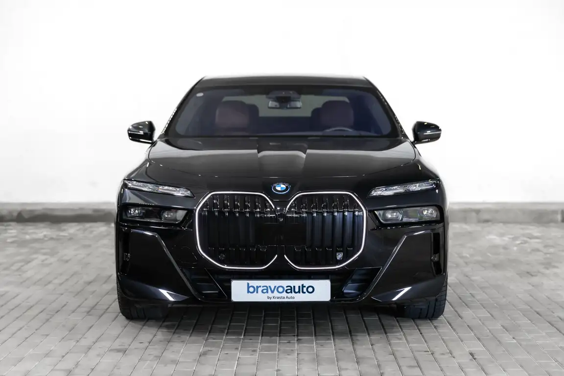 BMW I7