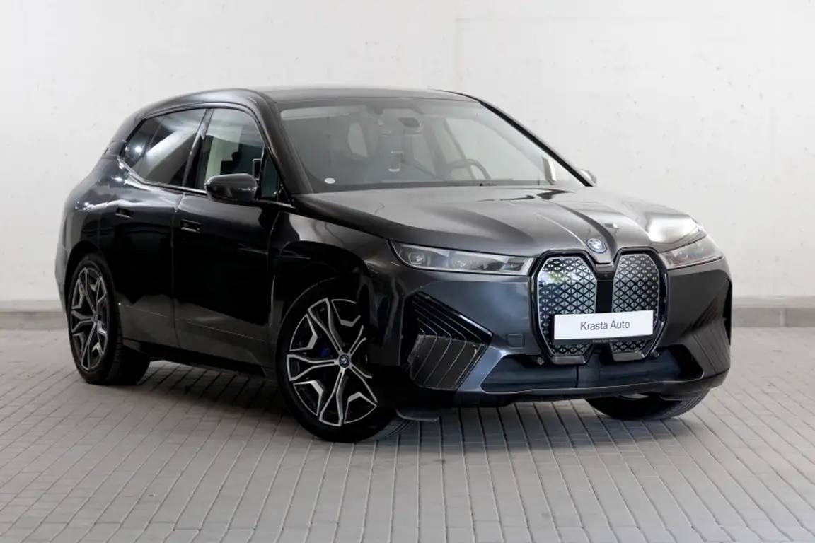 BMW IX