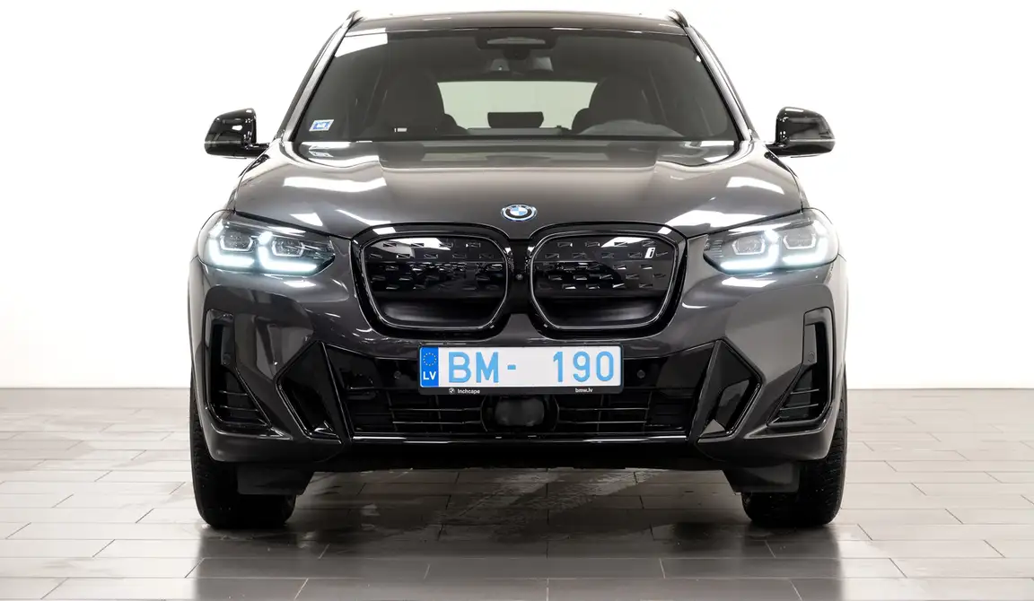 BMW IX3