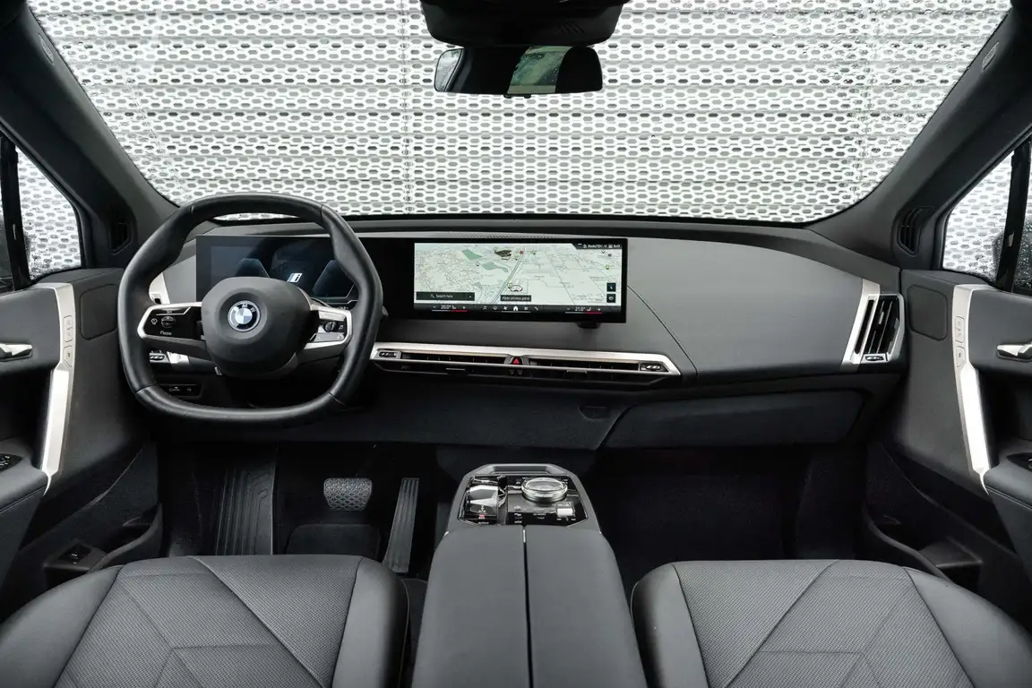 BMW IX