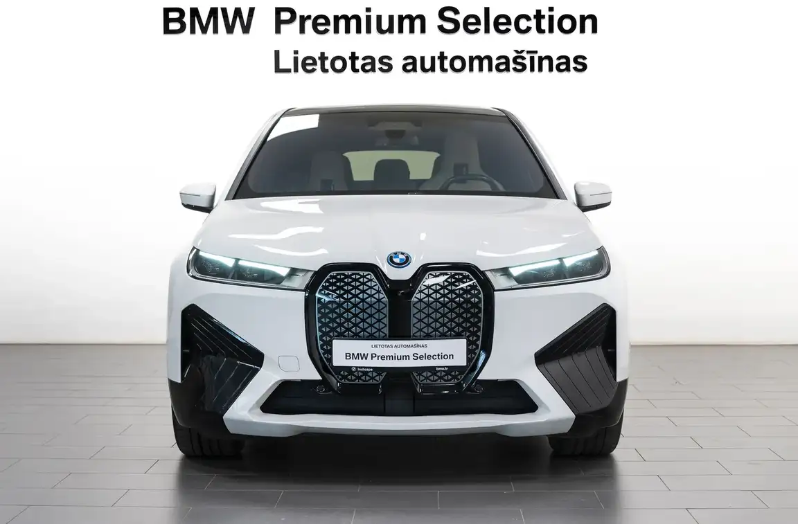 BMW IX