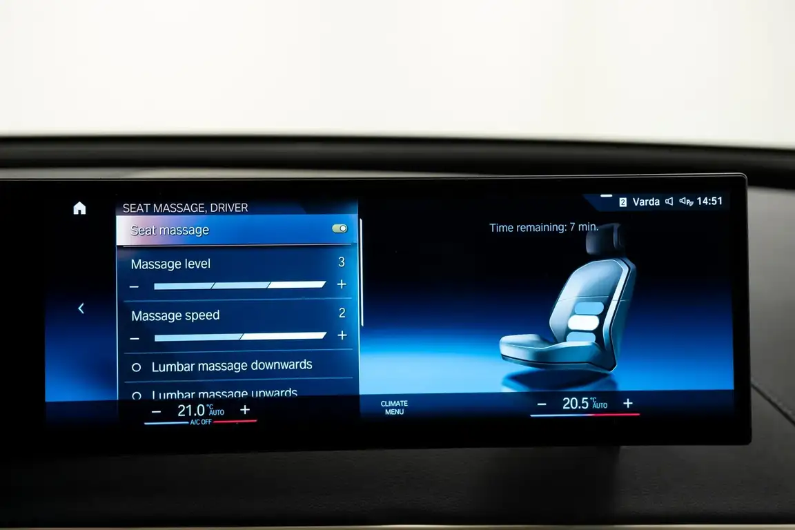 BMW IX