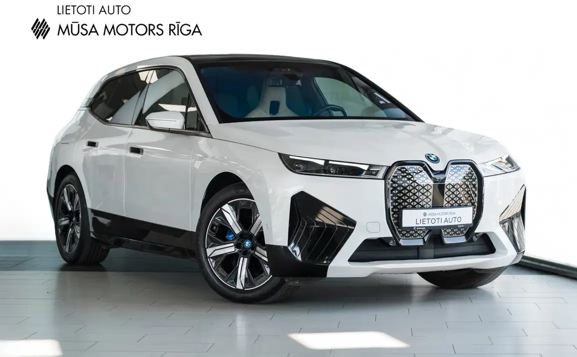 BMW IX