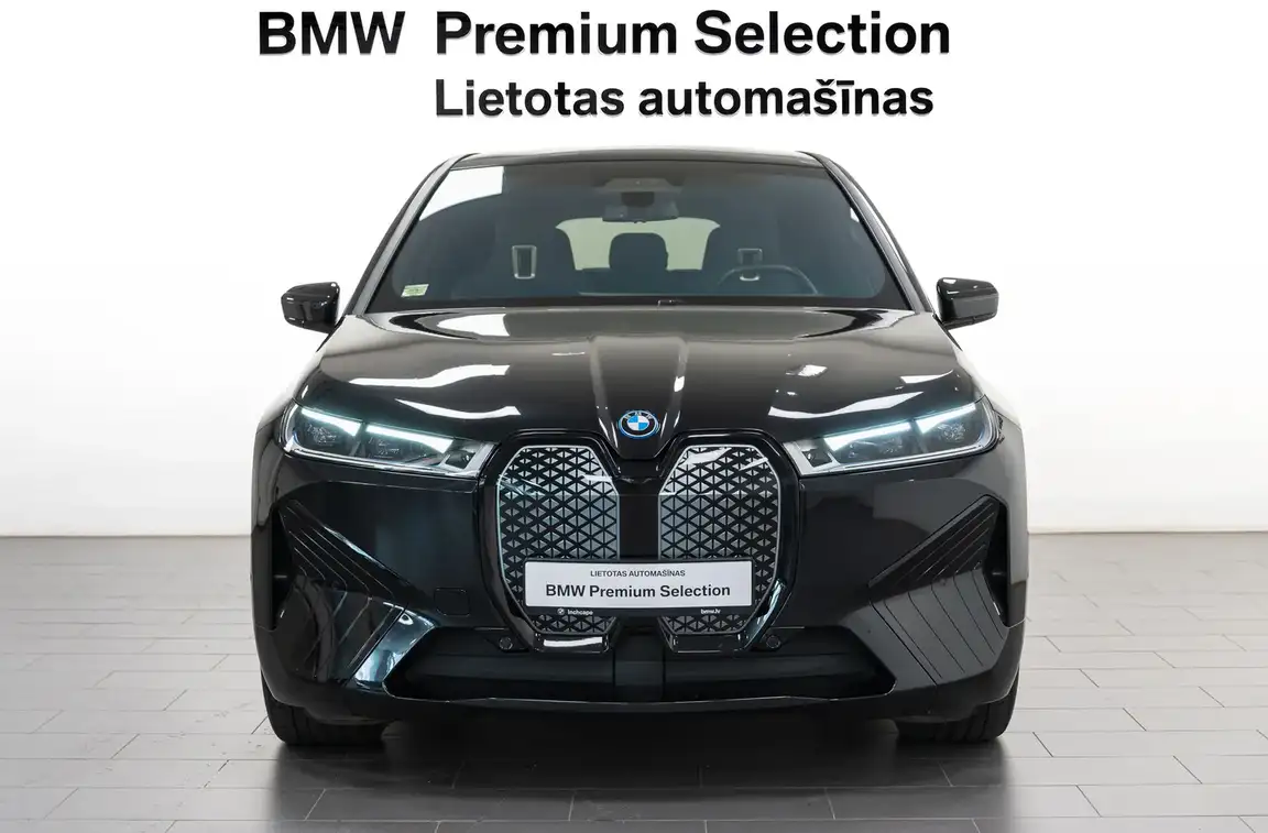 BMW IX