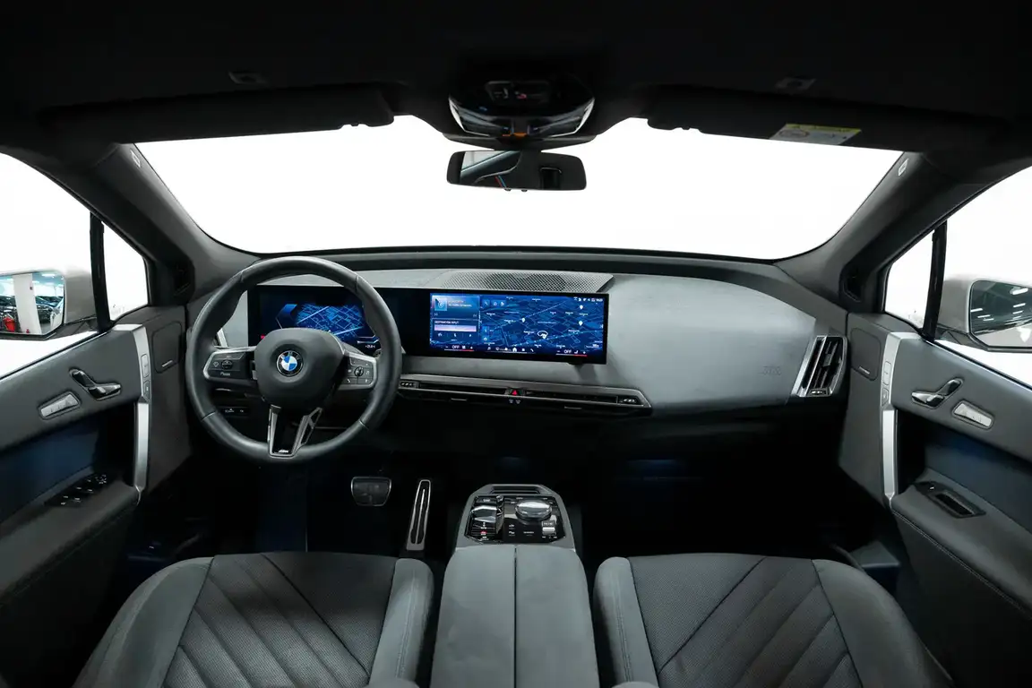 BMW IX