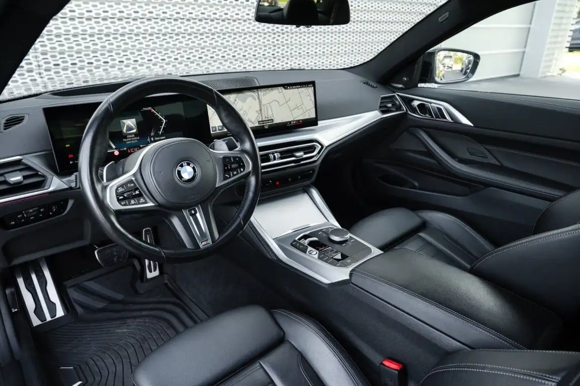 BMW 4 SERIES