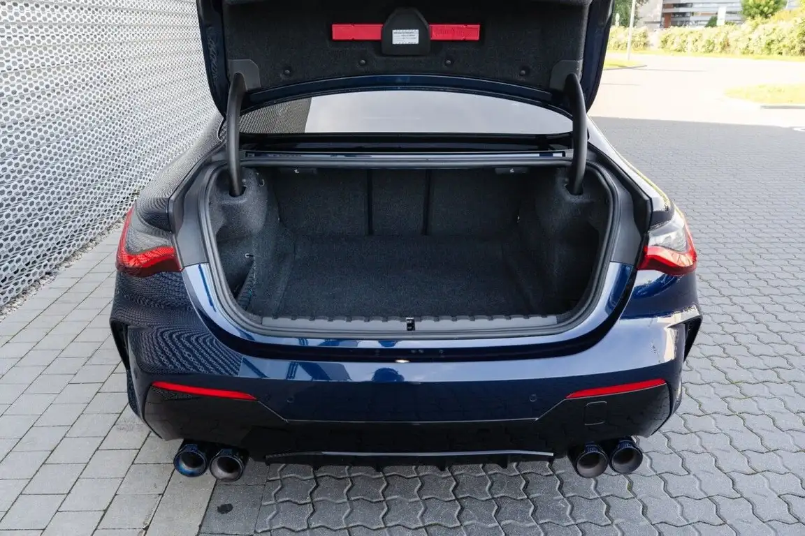 BMW 4 SERIES