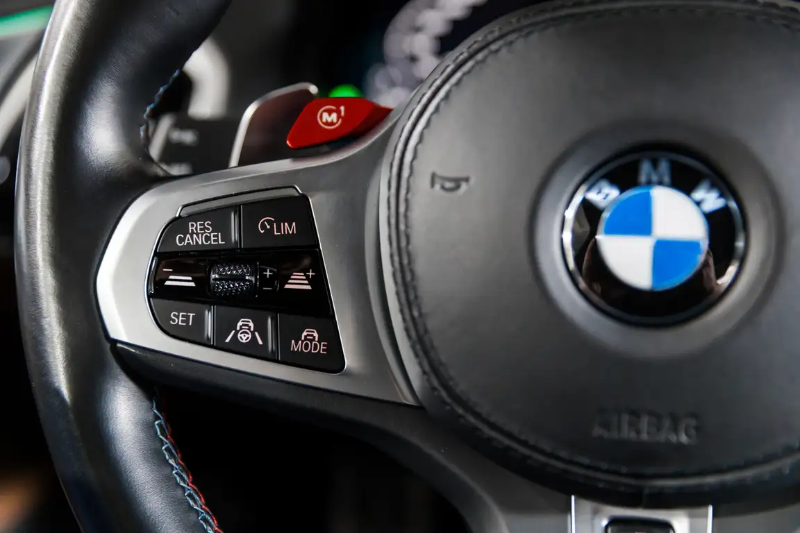 BMW M8