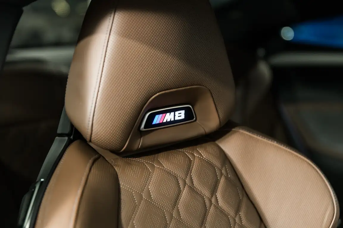 BMW M8