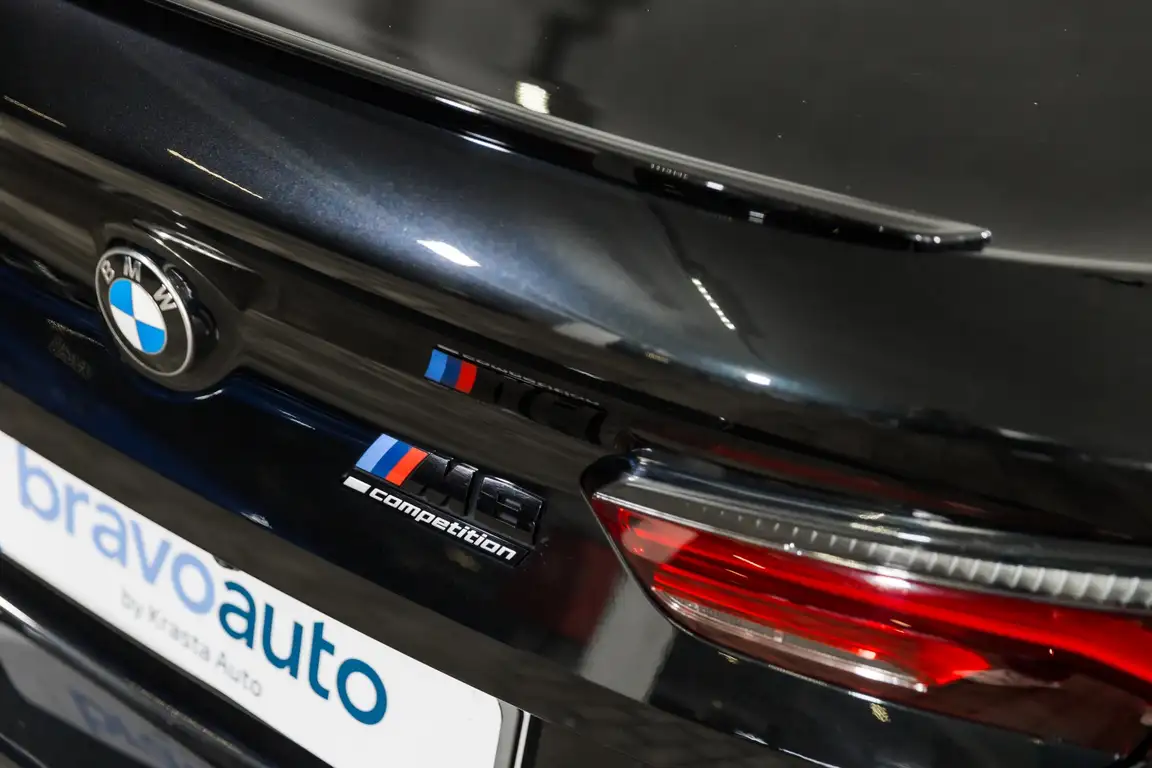 BMW M8
