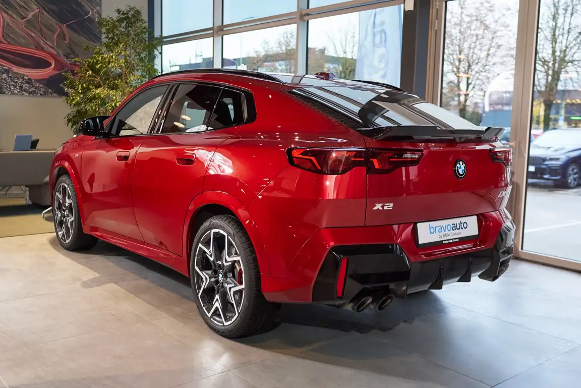 BMW X2