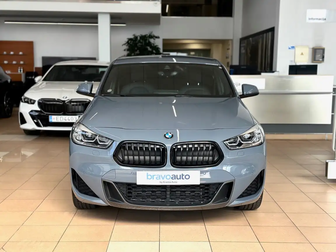 BMW X2