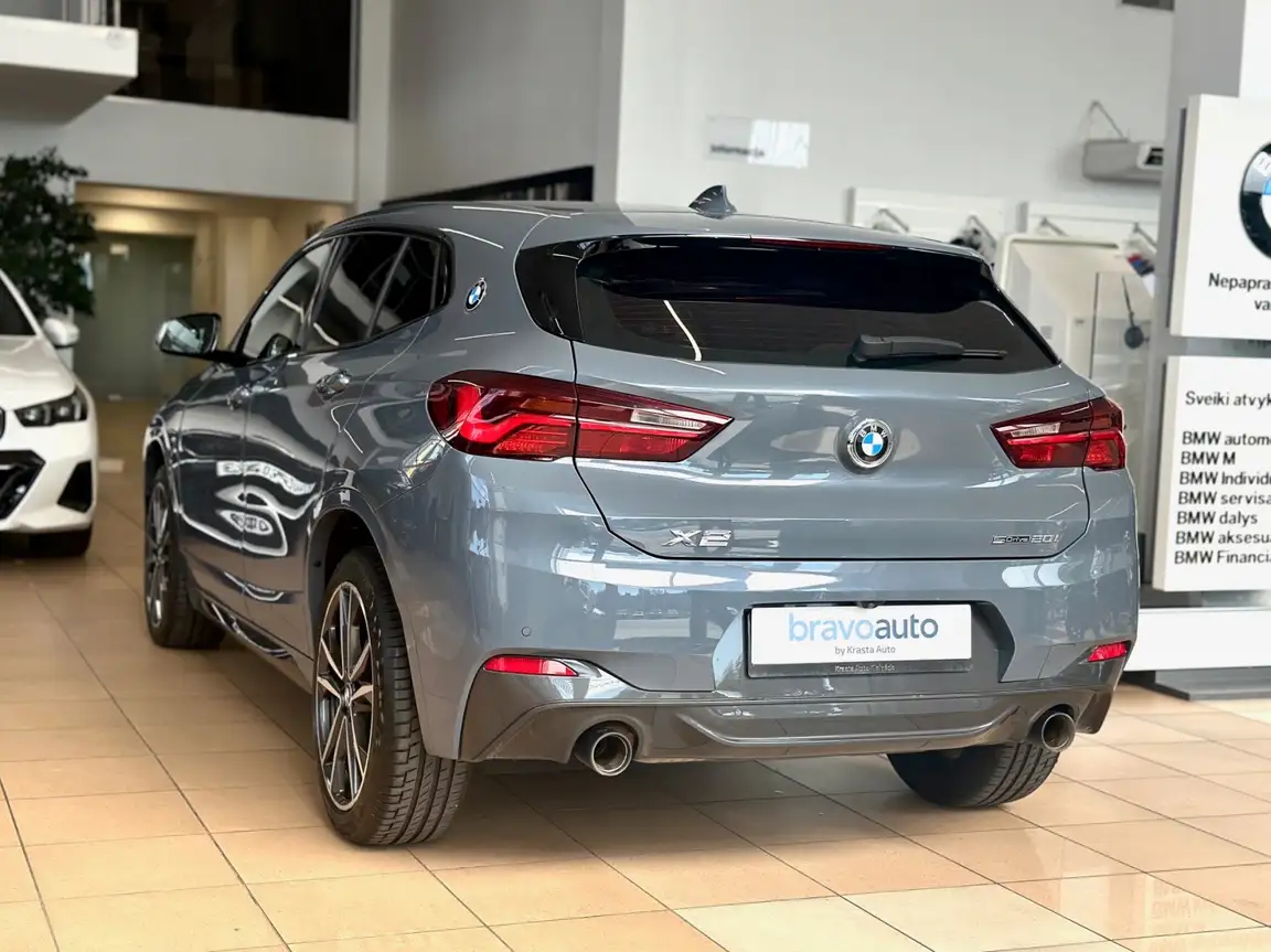 BMW X2