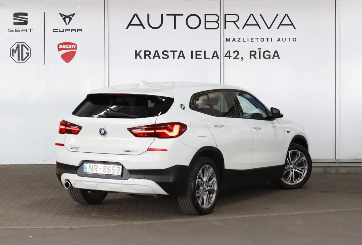BMW X2